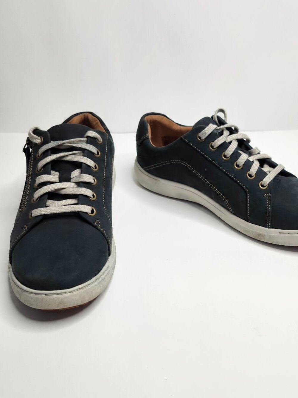 Clarks Shoes Blue Nubuck Leather Women's Size 9.5 W